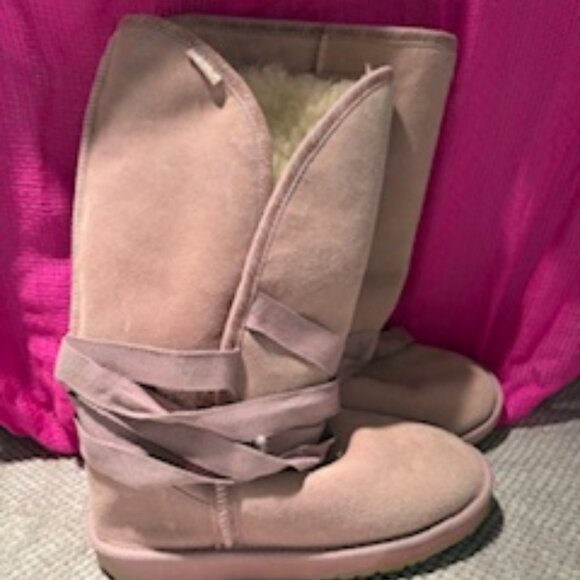 Emu sheepskin boots - Picture 1 of 4